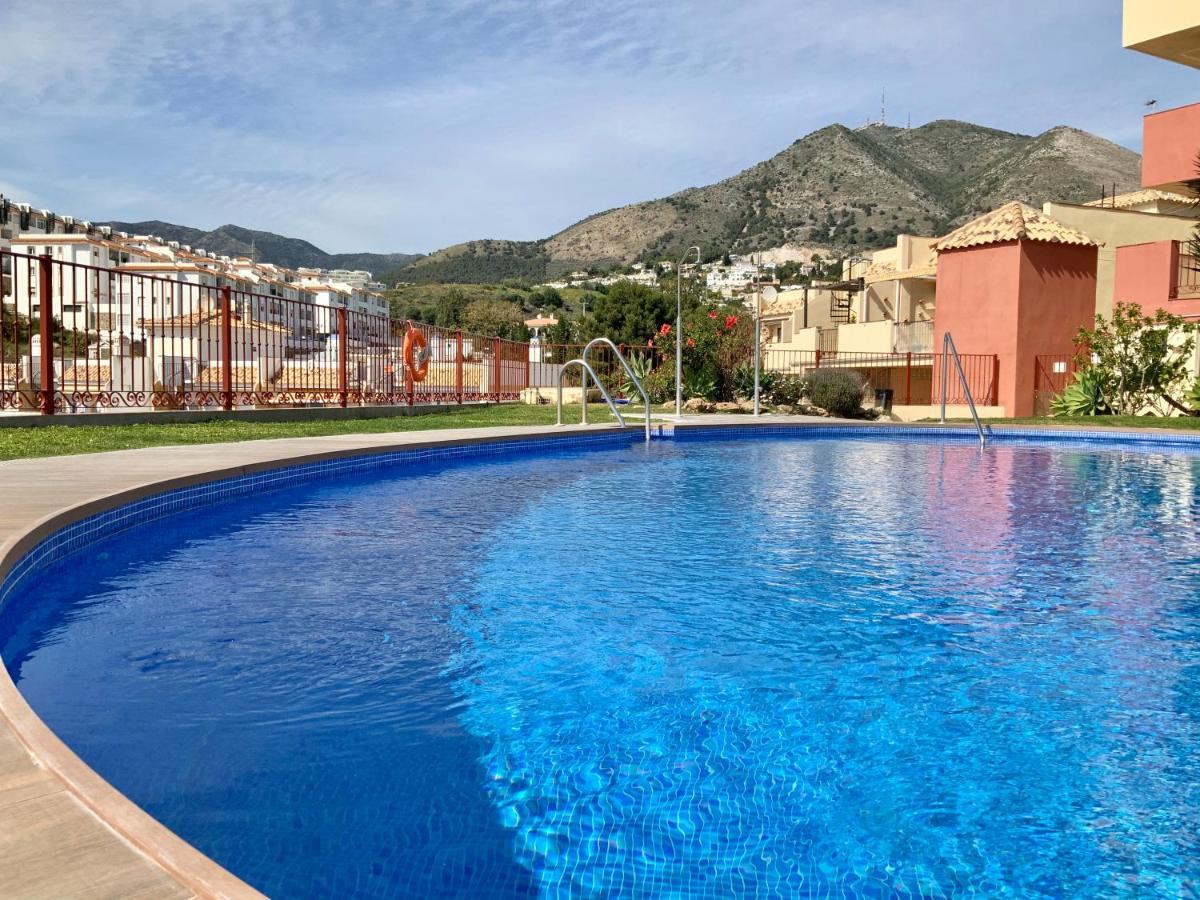 Apartamento De 2 Dormitorios, Gran Terraza, Vistas Al Mar Cerca Playa Carvajal Benalmadena Exterior photo